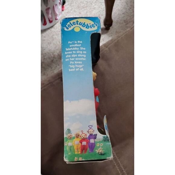 VINTAGE COLLECTIBLE 1998 TELETUBBY PO DOLL - Picture 5 of 6